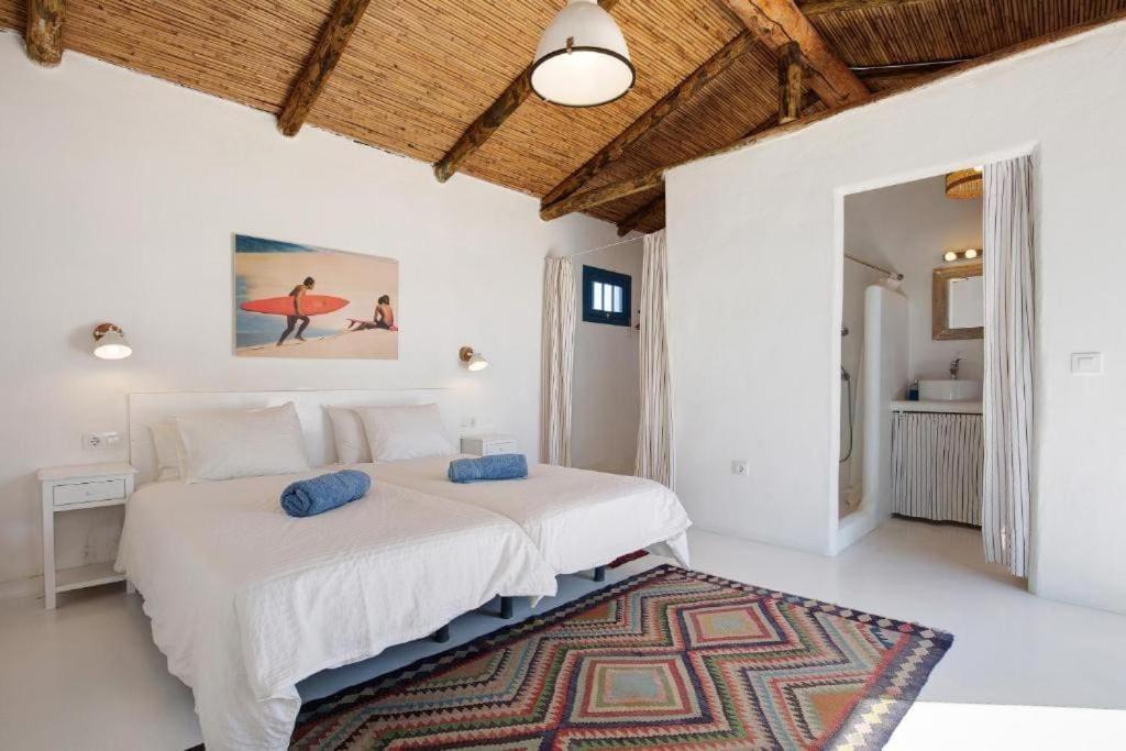 Alfonso New, With Local Traditional Style *